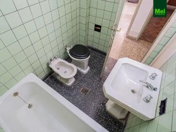 Venta Casa 50 años 5 dormitorios, 132m2, Ramallo 4400, Saavedra | Inmuebles Clarín