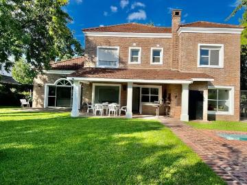Venta Casa 5 dormitorios, 1 cochera, 280m2, Senderos 2, Necochea Golf Club, Los Senderos II | Inmuebles Clarín