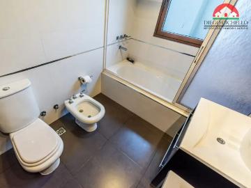 Venta Casa 5 dormitorios, 2 cocheras, 354m2, Colectora Acceso Oeste Km47, Terravista | Inmuebles Clarín