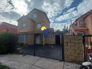 VENTA CASA 5HAB 3BA QUILICURA
