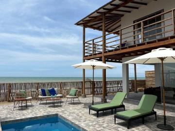 Venta casa/hotel frente al mar en zorritos tumbes