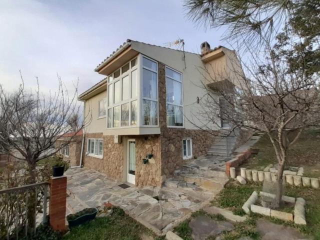 Venta chalet pueblo Urraca de Miguel, Ávila