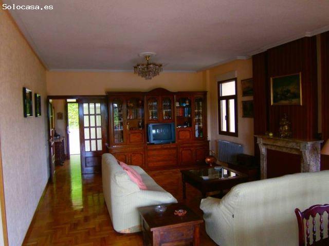 VENTA CHALET ZONA SAN FRONTIS CARRASCAL, 6 HABITACIONES, TRES BAÑOS, PISCINA, GRAN PARCELA