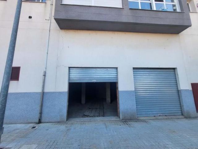 Venta de 4 Locales en Calle LUGAR NUEVO DE LA CORONA Nº 14 Torrent Valencia/València