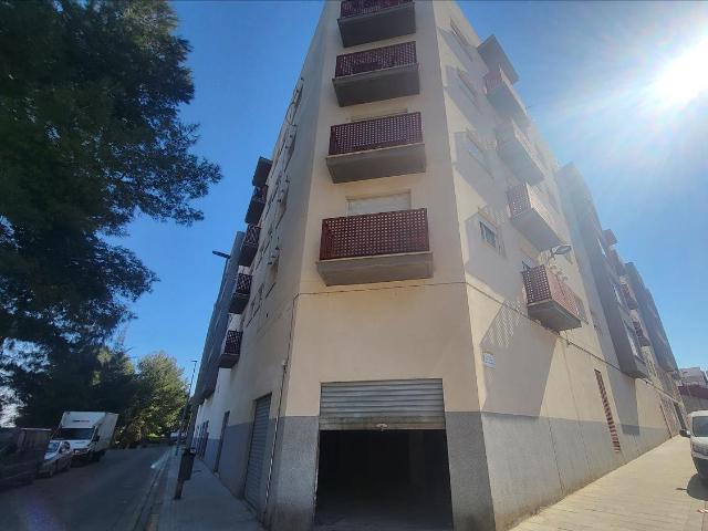 Venta de 4 Locales en Calle LUGAR NUEVO DE LA CORONA Nº 14 Torrent Valencia/València
