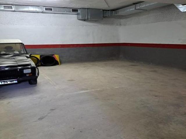 VENTA DE 4 PLAZAS DE PARKING A ROSES