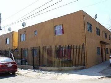VENTA DE 8 CASAS DE 2 PISOS EN LA COMUNA DE RECOLETA