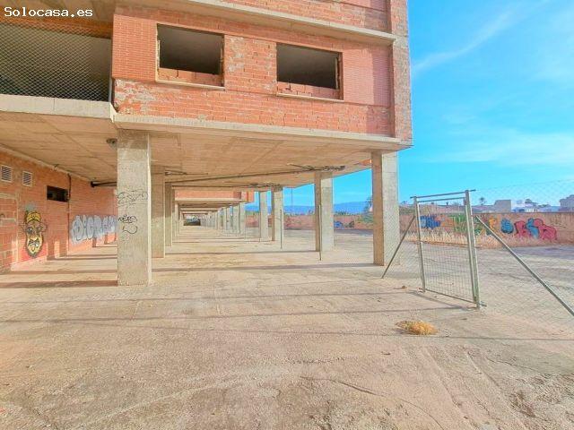 Venta de 8 Garajes en Calle Maestro Cipriano Galea