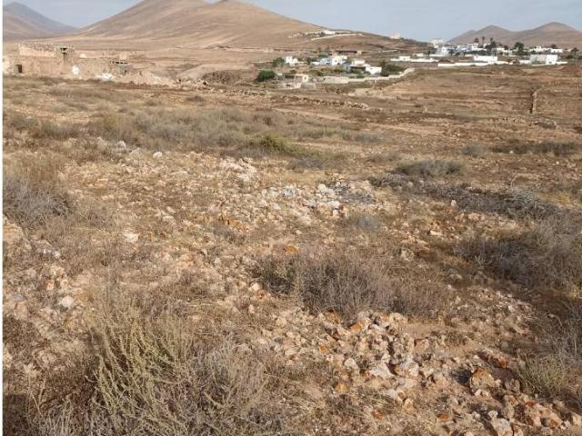 VENTA DE TERENO RUSTICO EN CALDERETA LA OLIVA