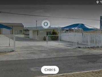 Venta de terreno con bodega en Cuahutemoc Rubio