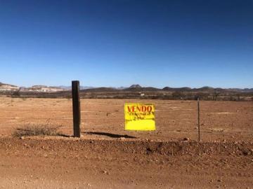 VENTA DE TERRENO EN CALLE PRINCIPAL PASANDO URN