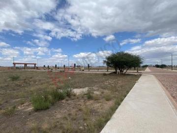 Venta de Terreno en Complejo Privado en Villa de Reyes a 18 km de la Planta BMW