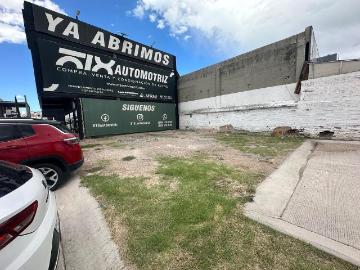 Venta de terreno en plaza comercial Real del Sur en Blvd. Durango El Eden