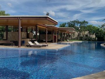 Venta de Terreno en Privada Parque Central, en Sitpach