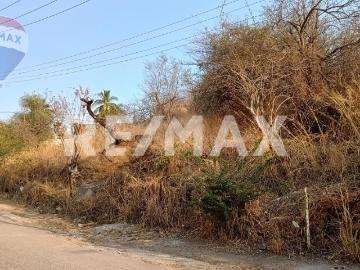 Venta de terreno en Tequesquitengo Morelos. Clave 4985