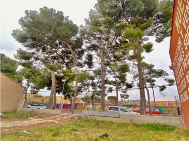 VENTA DE TERRENO INDUSTRIAL EN ASPE EN MUY BUENA ZONA CERCA DE PABELLÓN MUNICIPAL DE DEPORTES