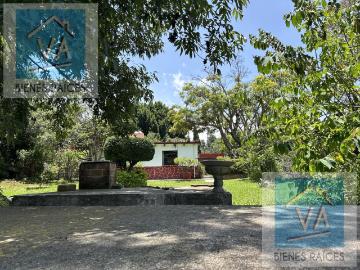 Venta de Terrenos y Casa campestre con b?ngalo independiente