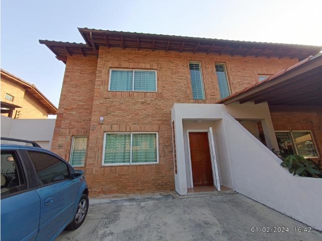 Venta de Tonwhouse en San Diego Conjunto las Trinitarias CG 9080829