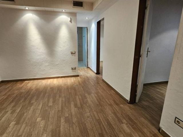 Venta de un piso en Badia del Vallès
