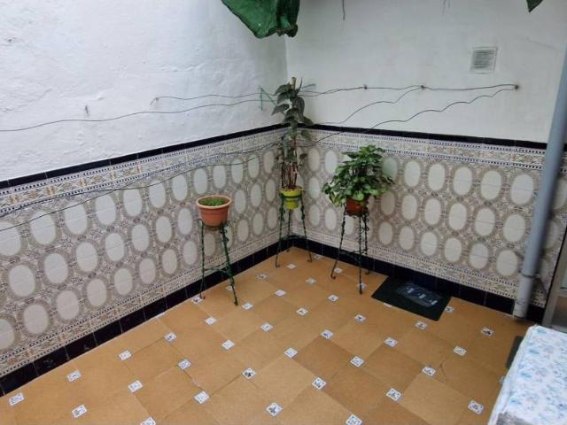 Venta de una casa en Baena