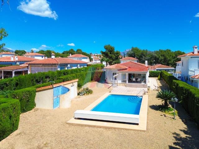 Venta de villa de una planta 140 m² piscina La Nucia 140m² La Nucía