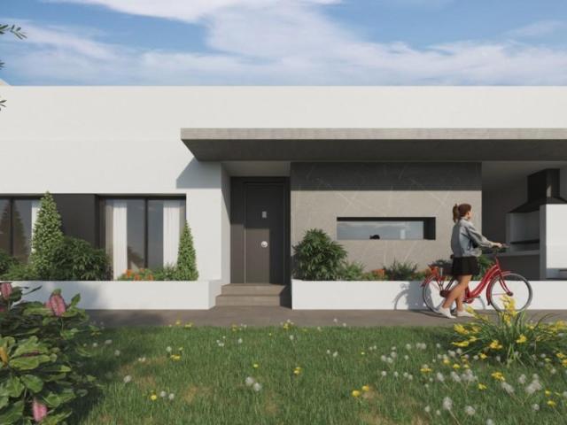 Venta de villa en Torrevieja, de 141m2 con 3 dormitorios y 2 baños