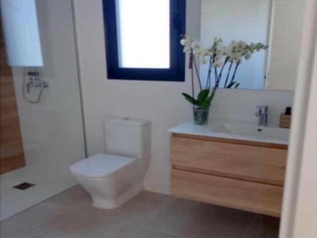 Venta de villa en Calasparra, de 136m2 con 3 dormitorios y 2 baños