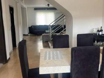 Venta de villa en Ciudad Celeste con vista al lago