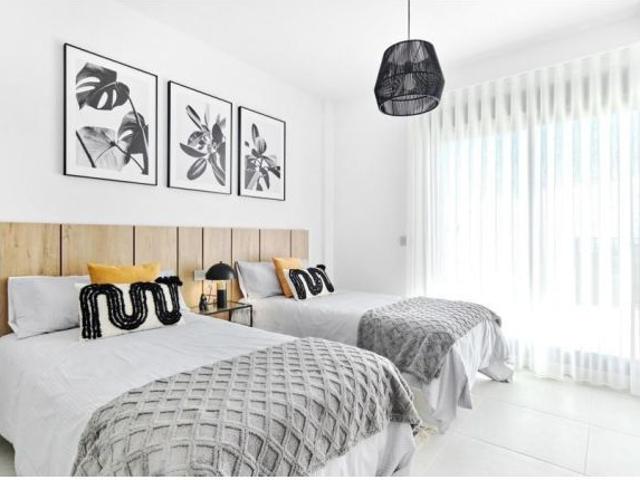 Venta de villa en San miguel de salinas, de 197m2 con 3 dormitorios y 3 baños