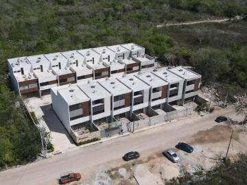 VILLA EN VENTA EN MÉRIDA, TEMOZON NORTE, CASTELNOVO, ENTREGA INMEDIATA
