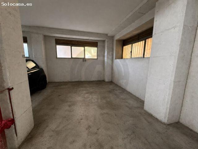 Venta de vivienda de 4 dormitorios, 2 baños, Garaje y Trastero