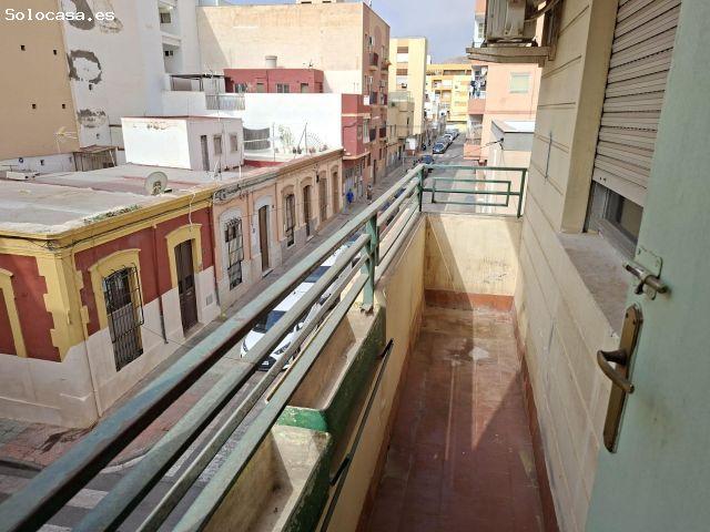 VENTA DE VIVIENDA DE 3 DORMITORIOS TOTALMENTE EXTERIOR