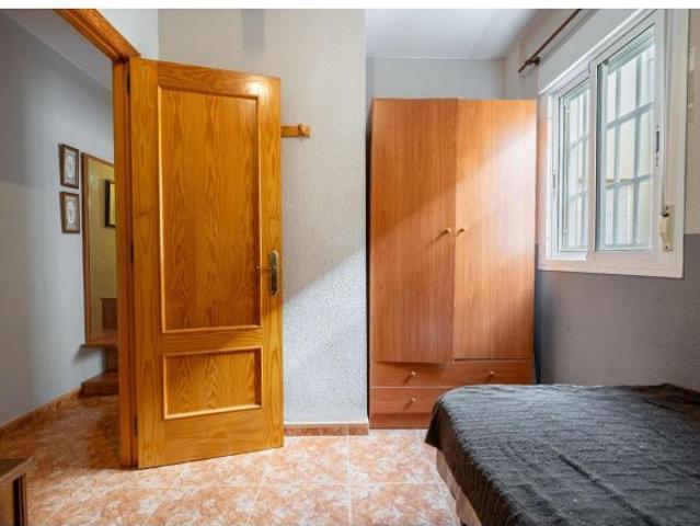 Venta de vivienda de V.P.O. en Las Marinas