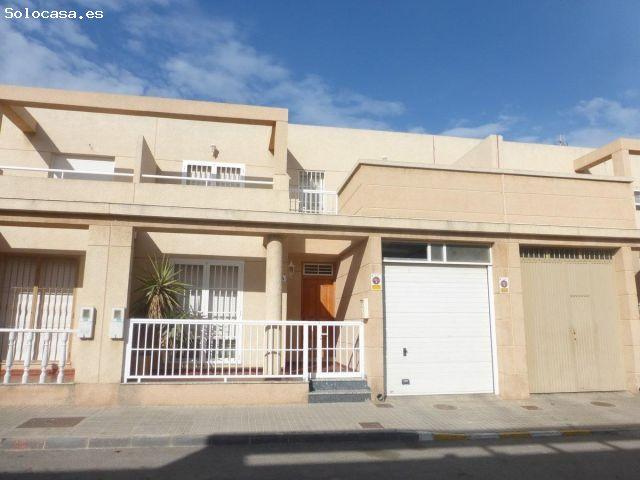 Venta de Adosado en la localidad de El Ejido Sin posesión