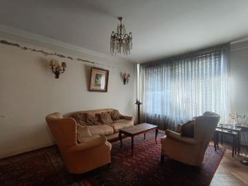 Venta de amplio departamento en centro de Viña, a pasos de plaza Vergara