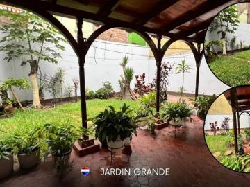 Venta de Amplia Casa en Zona Comercial – San Borja |