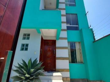 VENTA DE AMPLIA CASA EN LA MOLINA