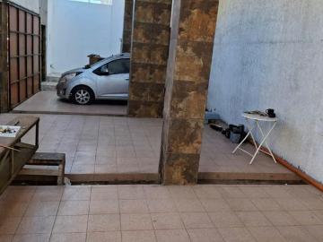 Venta de amplia Propiedad con terrazas y vista al mar | 4 Dormitorios por 350000. 00 en Iquique