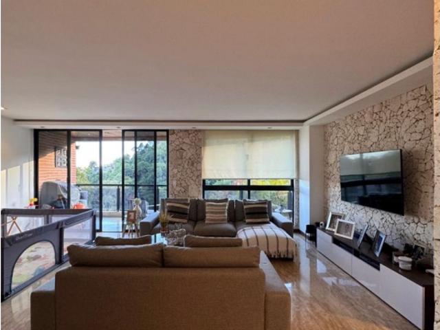 Vendo apartamento 175m2 La Lagunita Country Club 2994