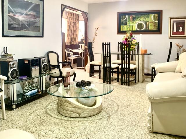 VENTA DE APARTAMENTO ALTAGRACIA 86 M2 3H/2B RD
