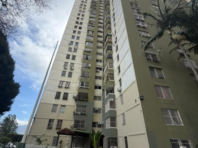 Venta de Apartamento El Naranjal 158247DM 82m2/3H/2B/1PE