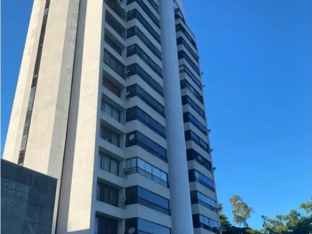 Venta de apartamento en zona exclusiva de Alto Prado KSMW