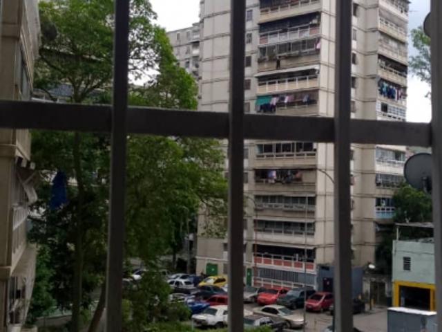 Venta de Apartamento en caricuao ud4