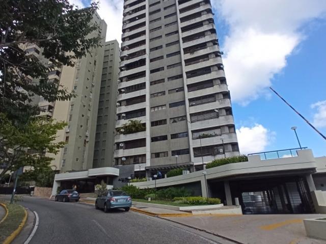 VENTA DE APARTAMENTO EN LOMAS DE PRADOS DEL ESTE, MUN. BARUTA