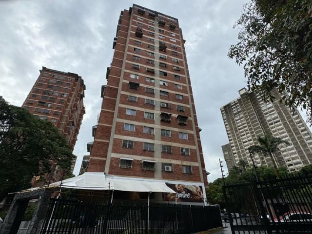 Venta de apartamento Ph para remodelar en el Marqués