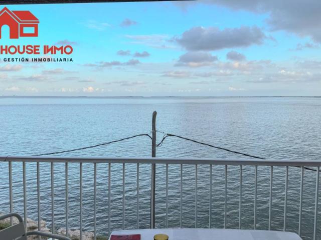 Venta de apartamento primera linea de playa en Alcanar playa