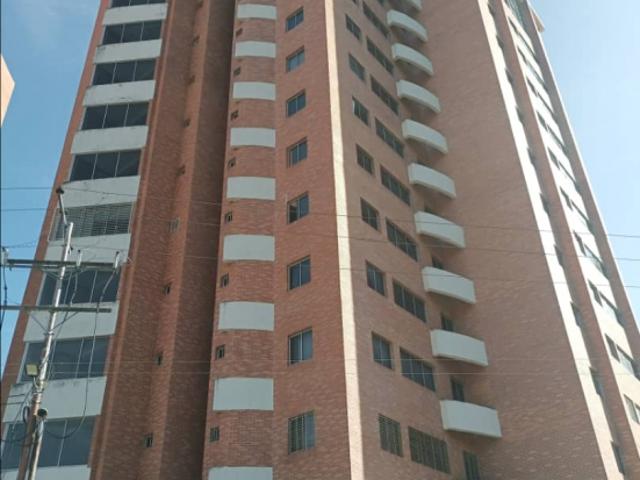 VENTA DE APTO EN LEMANS SUITE URB EL MANANTIAL NAGUANAGUA 37 62