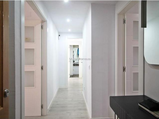 Venta de ático dúplex con tres dormitorios en Benalmádena Costa, Málaga, Costa del Sol