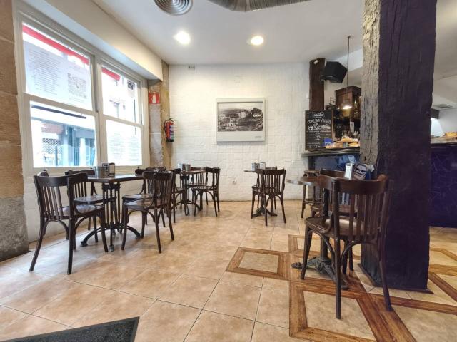 Venta de bar restaurante en Bilbao Abandoibarra