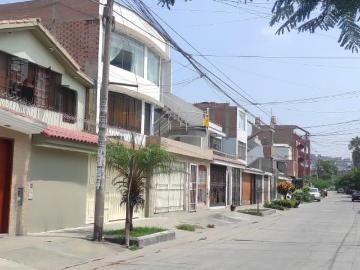 Venta de bonita casa en san luis a un paso de av canada
